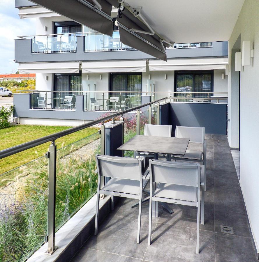 Botanica Luxury Suites Neos Marmaras Bagian luar foto