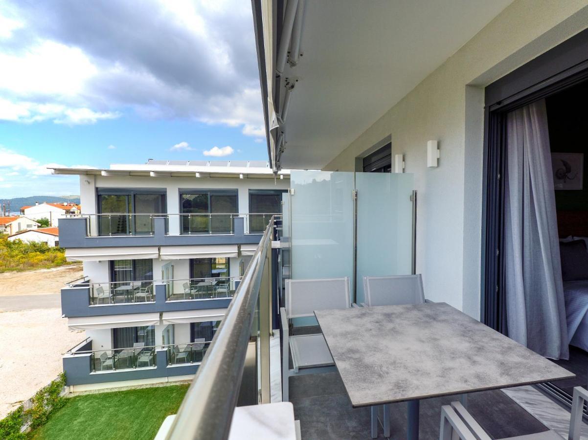 Botanica Luxury Suites Neos Marmaras Bagian luar foto